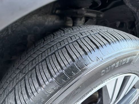 Used 2023 Nissan Rogue SV image 13