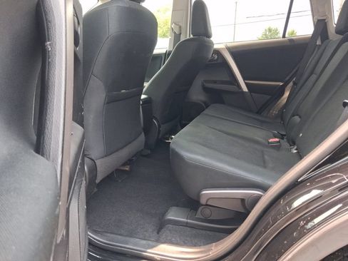 Used 2017 Toyota RAV4 LE AWD/4WD image 26