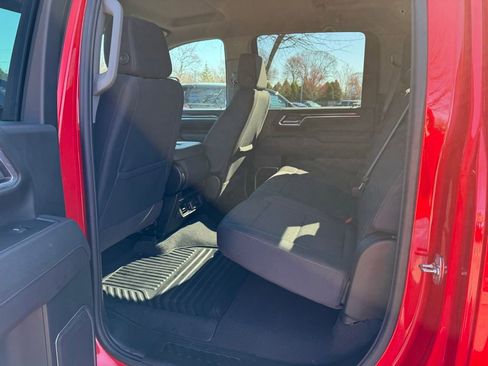 Used 2025 Chevrolet Silverado 2500 LT w/ Convenience Package image 11