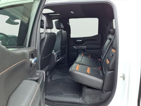 Used 2020 GMC Sierra 1500 AT4 w/ Off-Road Performance Package image 11
