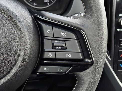 Certified 2025 Subaru Forester Premium image 24