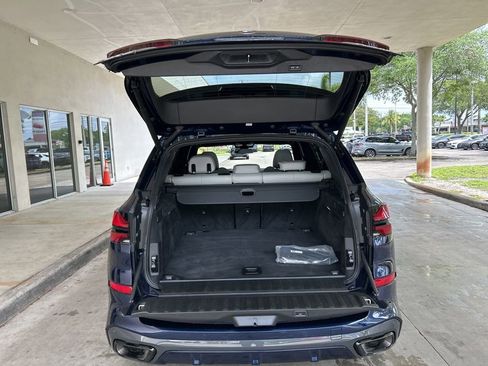 Used 2024 BMW X5 xDrive40i w/ M Sport Package AWD/4WD image 41