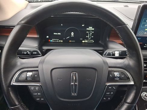 Certified 2023 Lincoln Nautilus Reserve image 20