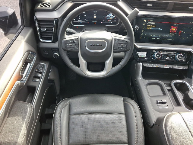 Used 2024 GMC Sierra 2500 Denali w/ Denali Reserve Package AWD/4WD image 3