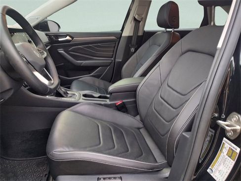 Used 2024 Volkswagen Jetta SEL image 20