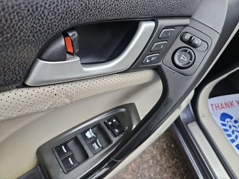 Used 2013 Acura TSX Sedan FWD image 11