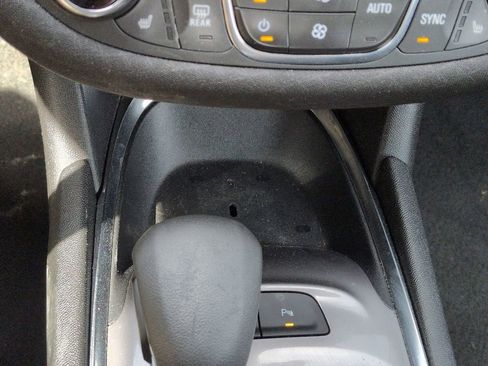 Used 2024 Chevrolet Malibu LT FWD image 31