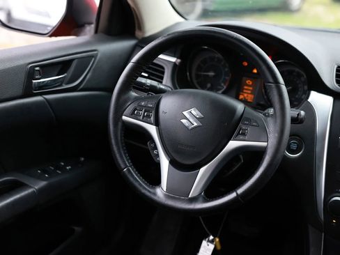 Used 2012 Suzuki Kizashi Sport SLS image 28