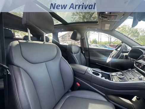 Used 2023 Hyundai Santa Fe SEL w/ Premium Package image 4