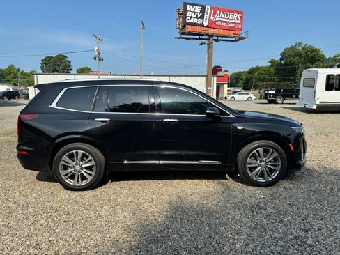 Used 2020 Cadillac XT6 Premium Luxury w/ Platinum Package FWD image 6