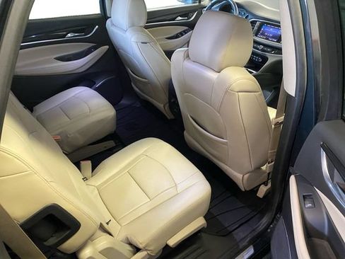 Used 2021 Buick Enclave Essence w/ Sound and Sites Package AWD/4WD image 18