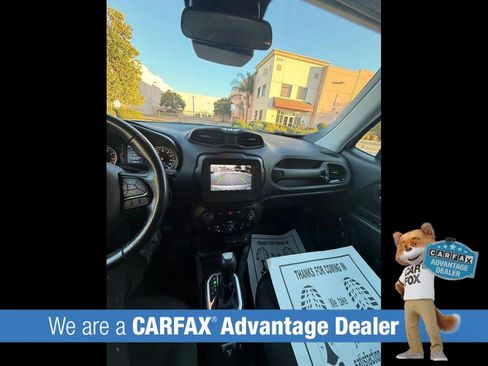 Used 2018 Jeep Renegade Altitude FWD image 37