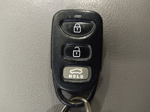 Used 2018 Hyundai Elantra SEL FWD image 32