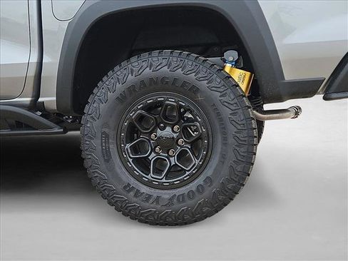 New 2026 Chevrolet Colorado ZR2 w/ ZR2 Bison Edition AWD/4WD image 10