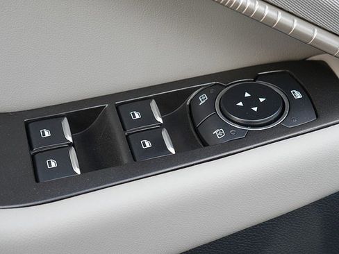 Used 2025 Ford Explorer Active w/ Active Comfort Package image 26