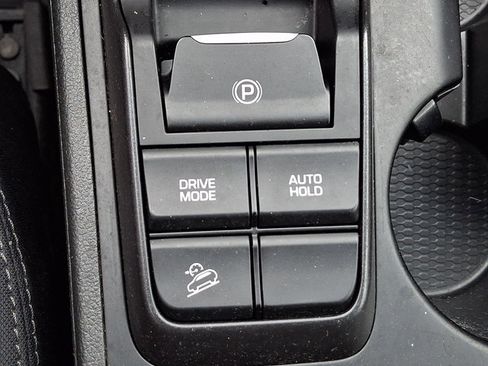 Used 2019 Hyundai Tucson SE AWD/4WD image 25