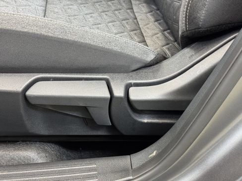 New 2026 Nissan Kicks SV image 10