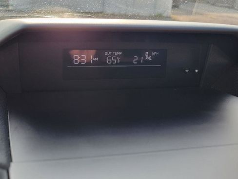 Used 2022 Subaru Crosstrek 2.0i image 19