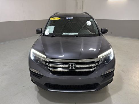Used 2017 Honda Pilot Touring image 3