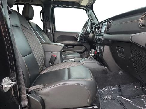 Used 2021 Jeep Wrangler Unlimited Sahara AWD/4WD image 18