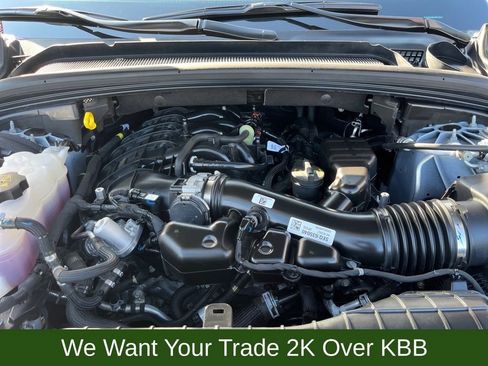 Used 2024 Jeep Grand Cherokee Limited w/ Black Appearance Package image 33