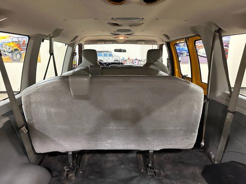 Used 2009 Ford E-150 and Econoline 150 Wagon image 25