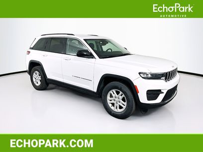 Used 2023 Jeep Grand Cherokee Laredo