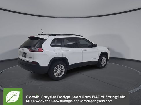 Certified 2022 Jeep Cherokee Latitude Lux w/ Sun & Sound Group AWD/4WD image 15