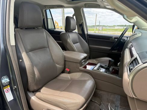 Used 2019 Lexus GX 460 Premium AWD/4WD image 28