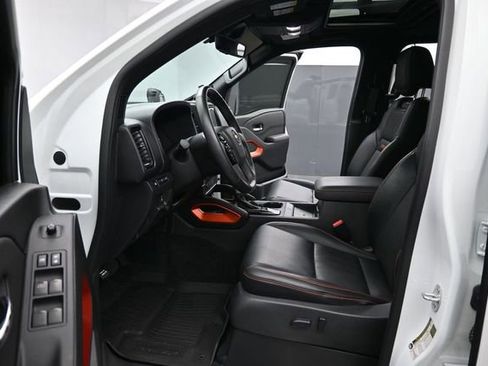 Used 2023 Nissan Frontier PRO-4X w/ Pro-4X Premium Package AWD/4WD image 27