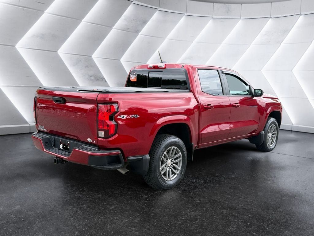 Used 2024 Chevrolet Colorado LT w/ LT Convenience Package II AWD/4WD image 6