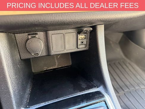 Used 2017 Toyota Corolla LE FWD image 13