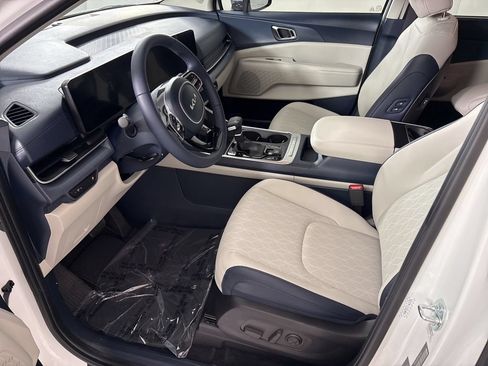 New 2026 Kia Carnival EX FWD image 29