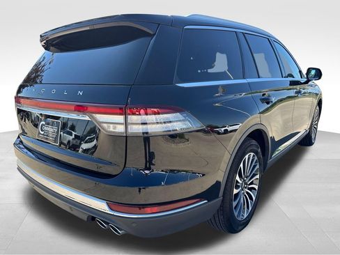 Used 2023 Lincoln Aviator Reserve AWD/4WD image 5