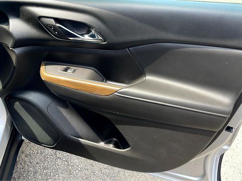 Used 2018 GMC Acadia SLE image 36