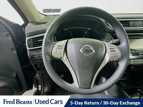 Used 2014 Nissan Rogue SV AWD/4WD image 16