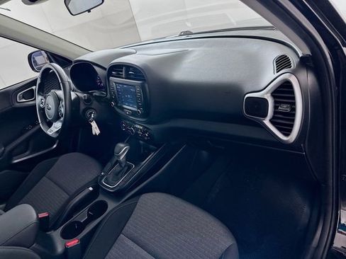 Used 2021 Kia Soul GT-Line image 28