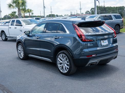 Used 2019 Cadillac XT4 Premium Luxury w/ Cold Weather Package FWD image 5