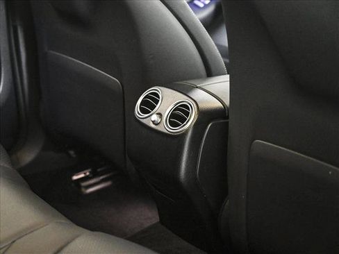 Used 2022 Mercedes-Benz GLC 300 GLC 300 image 19