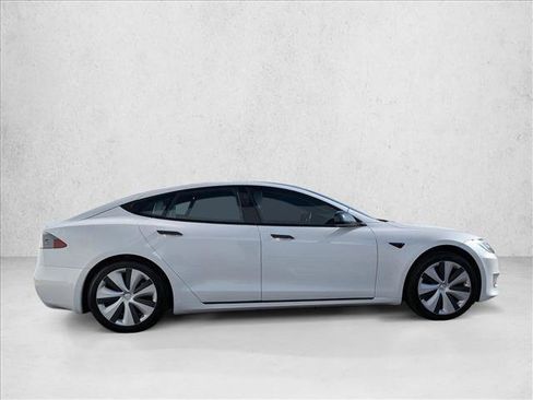 Used 2021 Tesla Model S Long Range Plus image 4