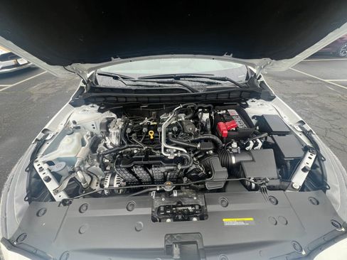 Used 2025 Nissan Altima 2.5 SV image 27