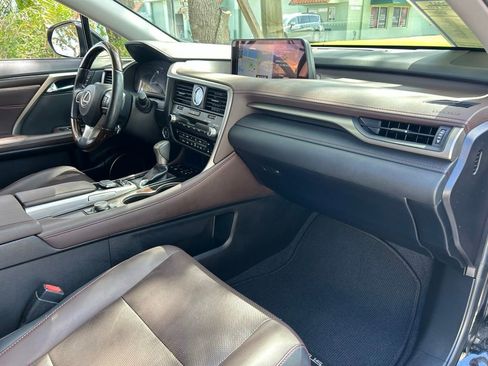 Used 2019 Lexus RX 350L FWD image 36