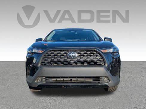 Used 2023 Toyota Corolla Cross L image 28