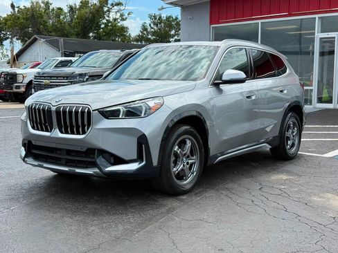 Used 2024 BMW X1 xDrive28i w/ Convenience Package AWD/4WD image 3