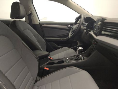 Used 2025 Volkswagen Jetta SE image 21