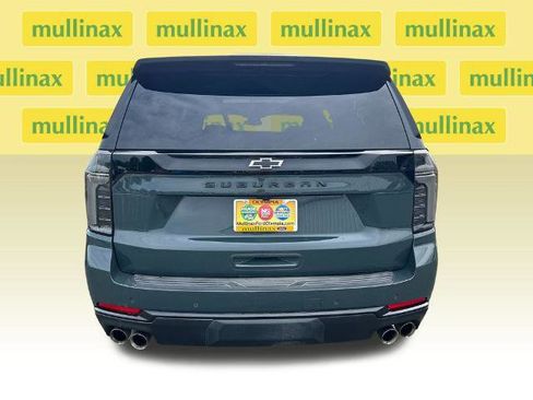 Used 2025 Chevrolet Suburban Z71 w/ Comfort Package AWD/4WD image 35