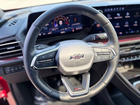 Used 2024 Chevrolet Traverse Z71 AWD/4WD image 11
