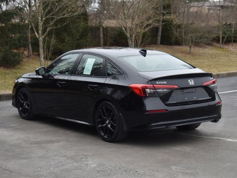 Used 2023 Honda Civic Sport image 5