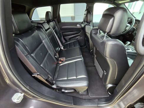 Used 2019 Jeep Grand Cherokee Limited image 18