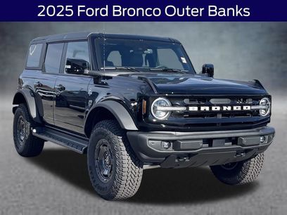 New 2025 Ford Bronco Outer Banks w/ Sasquatch Package